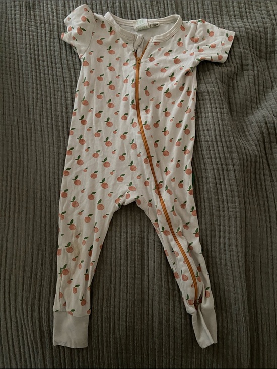 Parade Other - Parade organic 18-24 months Peach Print Zip Front One-Piece